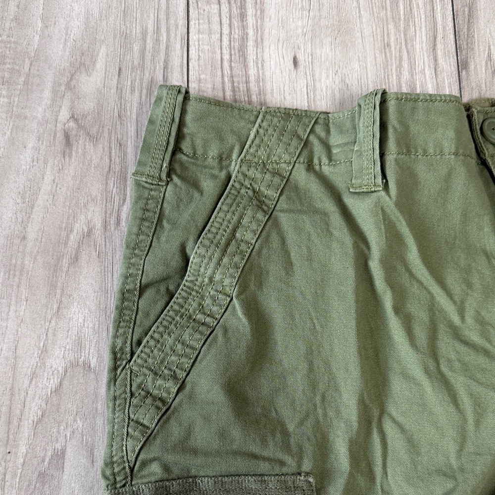 George Men Olive Cargo Shorts - Picture 7 of 12